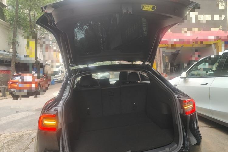 Used Tesla Model Y 2022 Rear-Wheel-Drive Version Trunk