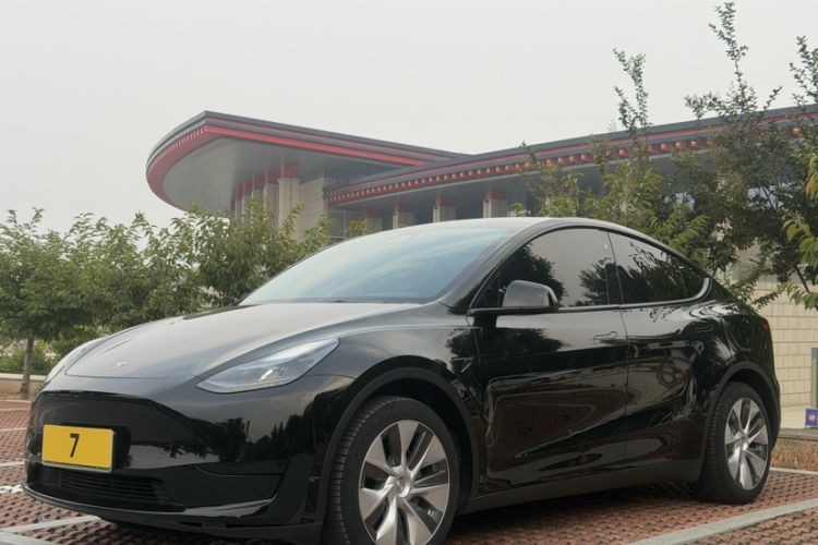 Used Tesla Model Y 2022 Rear-Wheel-Drive Version Guazi used car, China used car export, Used car for sale, Used Tesla cars, Cheapest cars for sale, Electric vehicle, New energy car