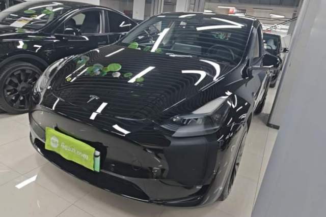 Tesla Model Y 2022 Rear-Wheel-Drive Version usado