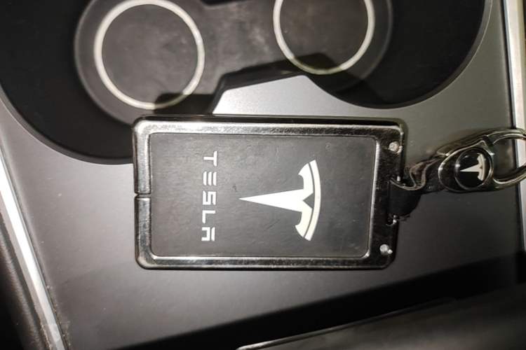 Used Tesla Model Y 2022 Rear-Wheel-Drive Version Vehicle Key