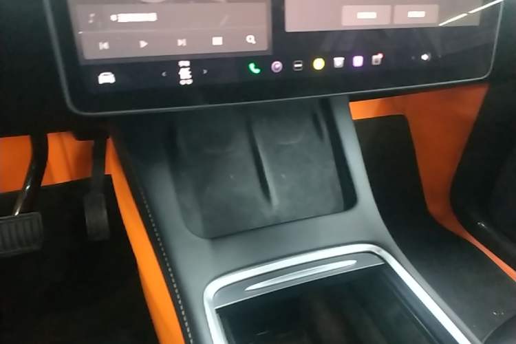 Used Tesla Model Y 2022 Revised Version Long-Range All-Wheel Drive Vehicle Key