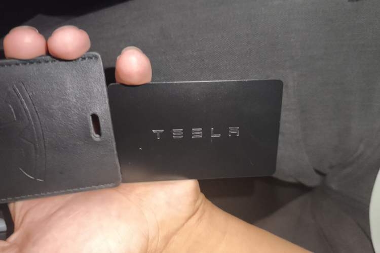 Used Tesla Model Y 2022 Revised Version Rear-Wheel Drive Vehicle Key