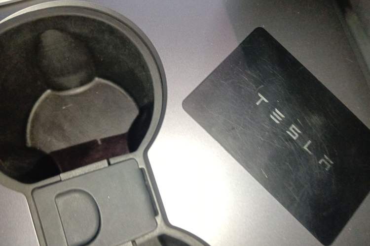 Used Tesla Model Y 2022 Revised Version Rear-Wheel Drive Vehicle Key