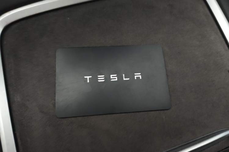 Used Tesla Model Y 2022 Rear-Wheel-Drive Version Vehicle Key