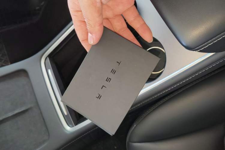 Used Tesla Model Y 2022 Revised Version Long-Range All-Wheel Drive Vehicle Key