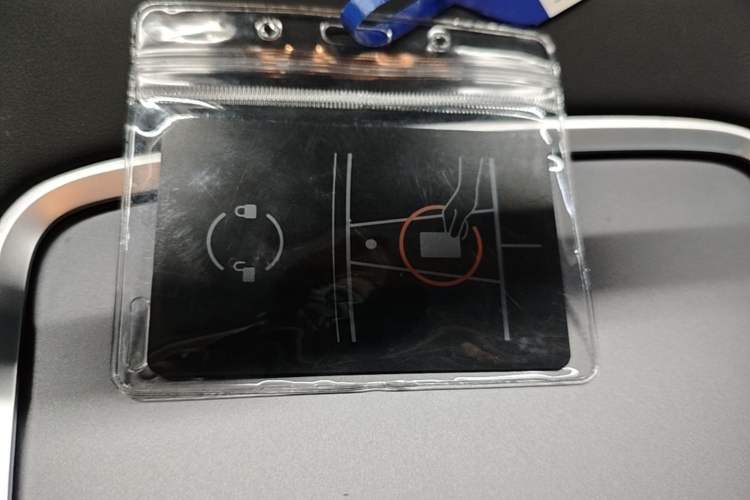 Used Tesla Model Y 2022 Revised Version Rear-Wheel Drive Vehicle Key