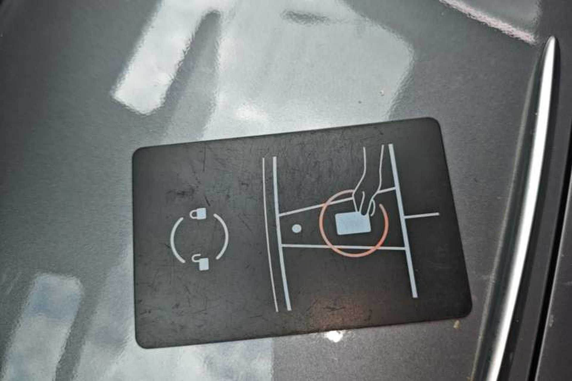 Used Tesla Model Y 2022 Revised Version Rear-Wheel Drive Vehicle Key