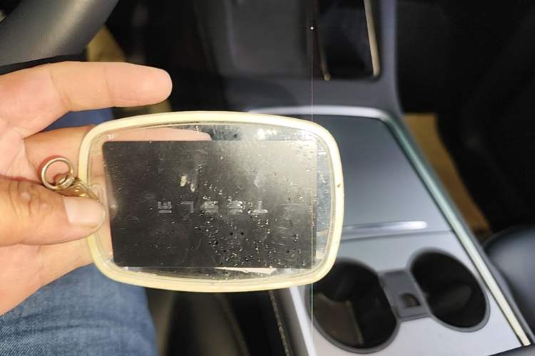 Used Tesla Model Y 2022 Revised Version Rear-Wheel Drive Vehicle Key