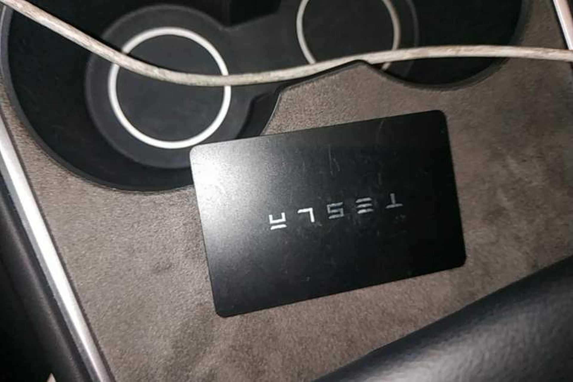Used Tesla Model Y 2022 Revised Version Rear-Wheel Drive Vehicle Key