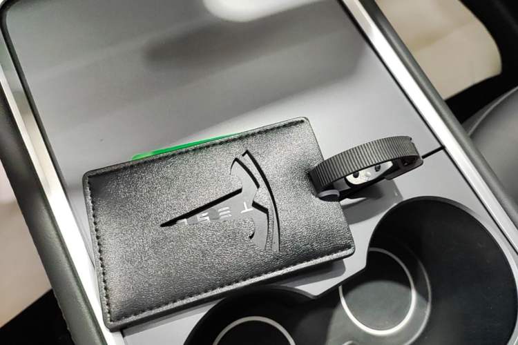 Used Tesla Model Y 2022 Revised Version Rear-Wheel Drive Vehicle Key