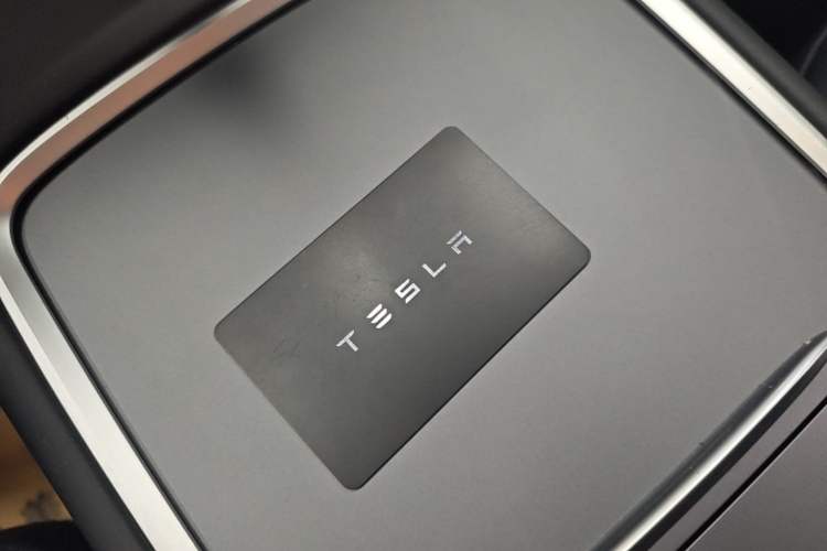 Used Tesla Model Y 2022 Rear-Wheel-Drive Version Vehicle Key