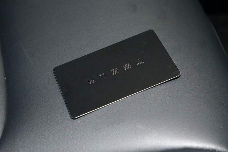 Used Tesla Model Y 2022 Revised Version Rear-Wheel Drive Vehicle Key