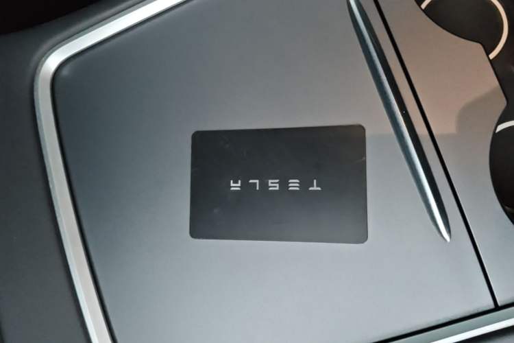Used Tesla Model Y 2022 Revised Version Rear-Wheel Drive Vehicle Key