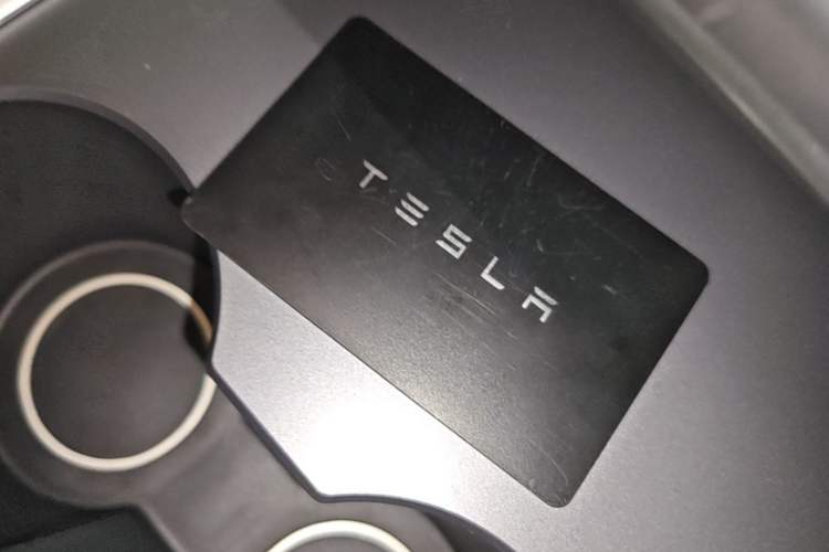 Used Tesla Model Y 2022 Revised Version Rear-Wheel Drive Vehicle Key