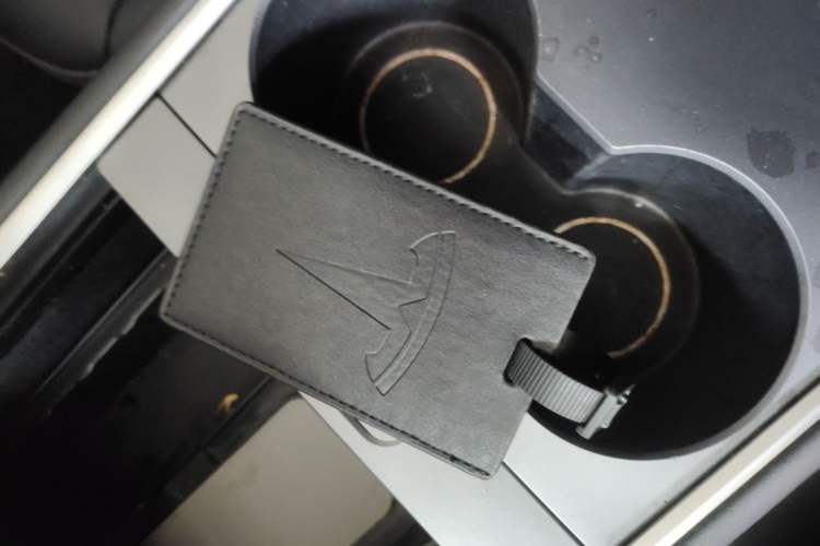 Used Tesla Model Y 2022 Revised Version Rear-Wheel Drive Vehicle Key