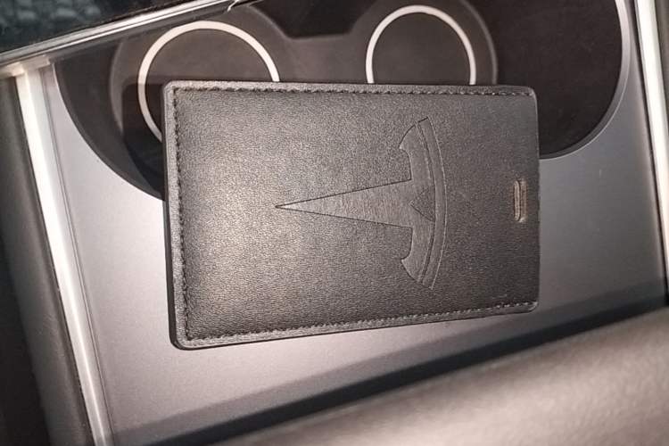 Used Tesla Model Y 2022 Revised Version Rear-Wheel Drive Vehicle Key