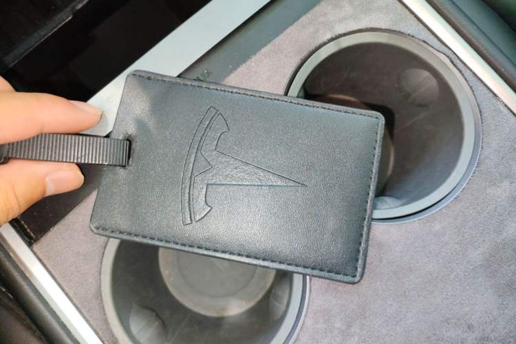 Used Tesla Model Y 2022 Revised Version Rear-Wheel Drive Vehicle Key