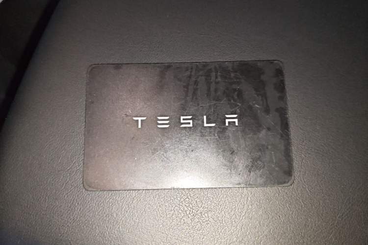 Used Tesla Model Y 2022 Revised Version Long-Range All-Wheel Drive Vehicle Key