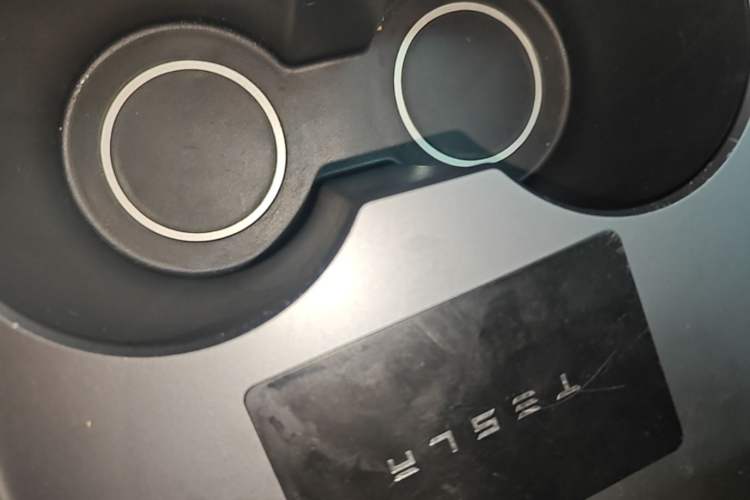 Used Tesla Model Y 2022 Revised Version Rear-Wheel Drive Vehicle Key