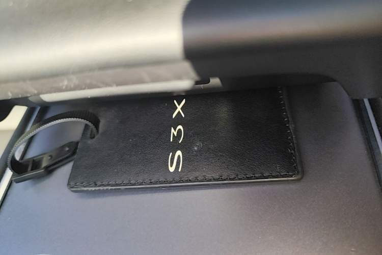 Used Tesla Model Y 2022 Rear-Wheel-Drive Version Vehicle Key