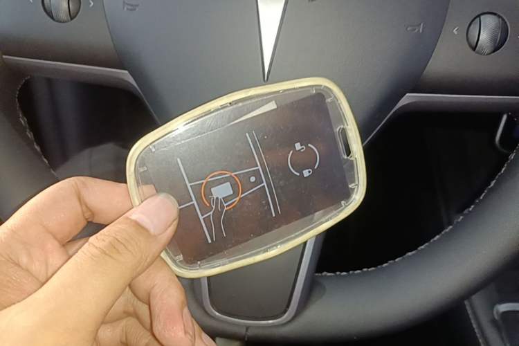 Used Tesla Model Y 2022 Revised Version Rear-Wheel Drive Vehicle Key