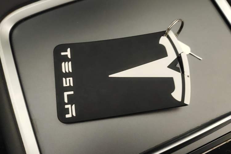 Used Tesla Model Y 2022 Revised Version Rear-Wheel Drive Vehicle Key