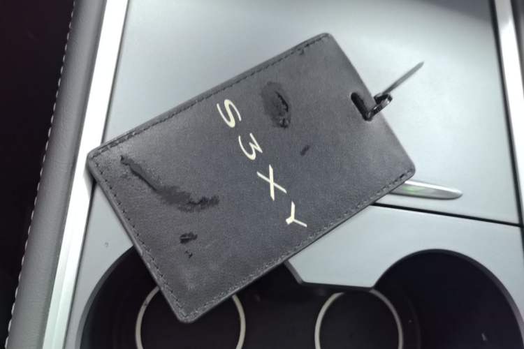Used Tesla Model Y 2022 Revised Version Rear-Wheel Drive Vehicle Key