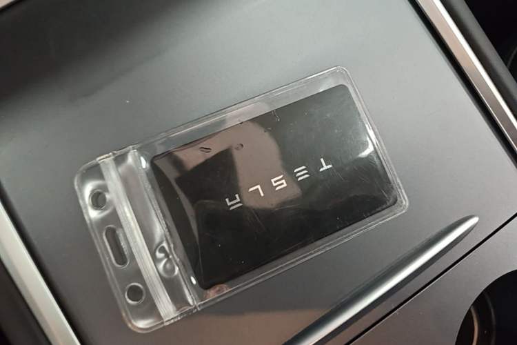 Used Tesla Model Y 2022 Revised Version Rear-Wheel Drive Vehicle Key