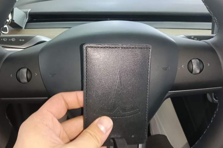 Used Tesla Model Y 2022 Revised Version Rear-Wheel Drive Vehicle Key