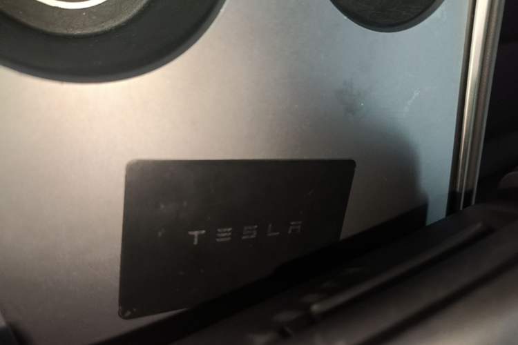 Used Tesla Model Y 2022 Revised Version Long-Range All-Wheel Drive Vehicle Key