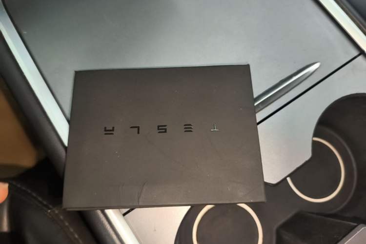 Used Tesla Model Y 2022 Revised Version Long-Range All-Wheel Drive Vehicle Key