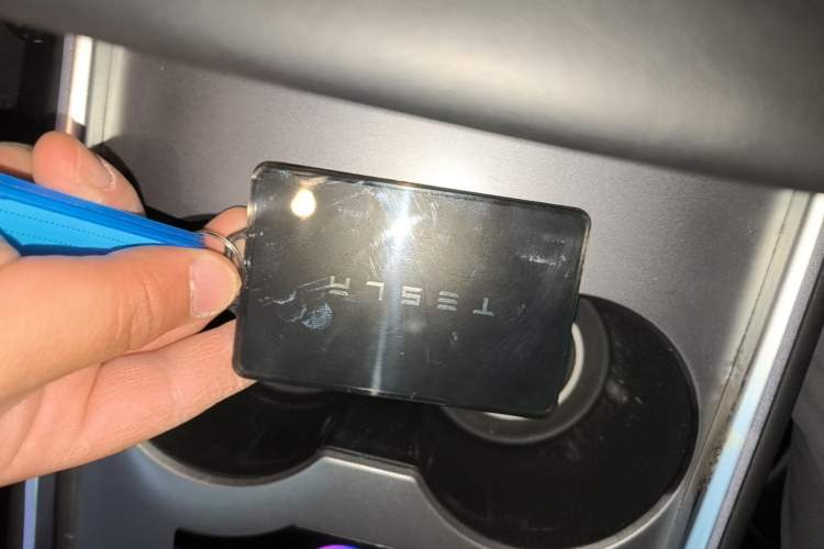 Used Tesla Model Y 2022 Revised Version Rear-Wheel Drive Vehicle Key