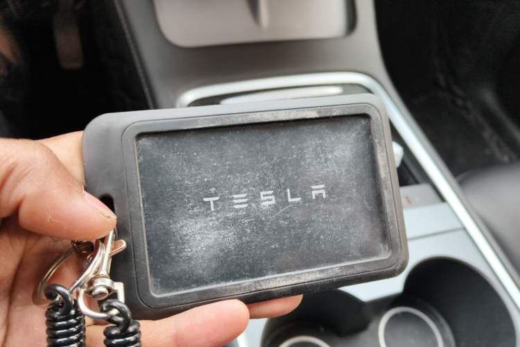Used Tesla Model Y 2022 Revised Version Rear-Wheel Drive Vehicle Key