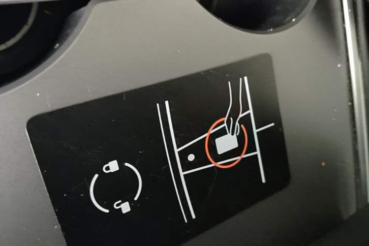 Used Tesla Model Y 2022 Revised Version Rear-Wheel Drive Vehicle Key
