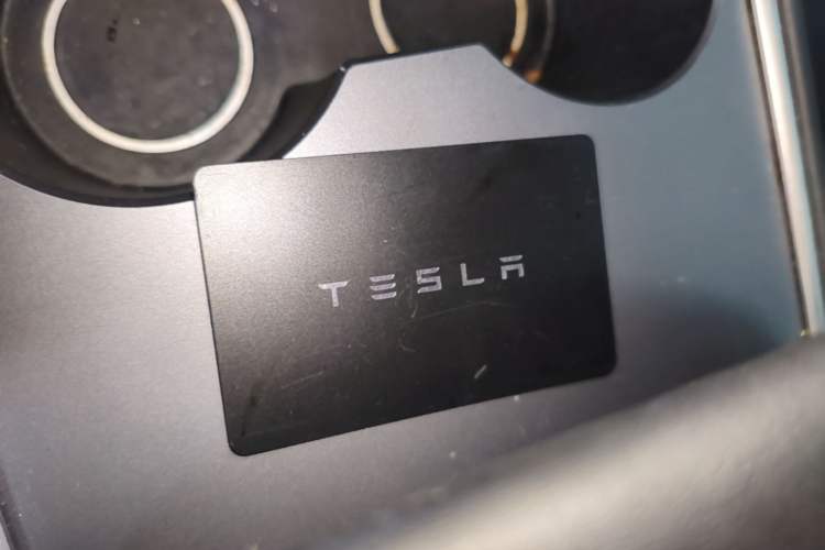 Used Tesla Model Y 2022 Revised Version Long-Range All-Wheel Drive Vehicle Key