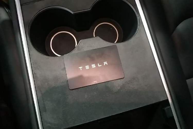 Used Tesla Model Y 2022 Revised Version Rear-Wheel Drive Vehicle Key