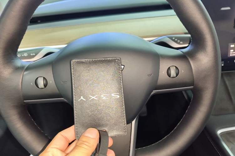 Used Tesla Model Y 2022 Rear-Wheel-Drive Version Vehicle Key