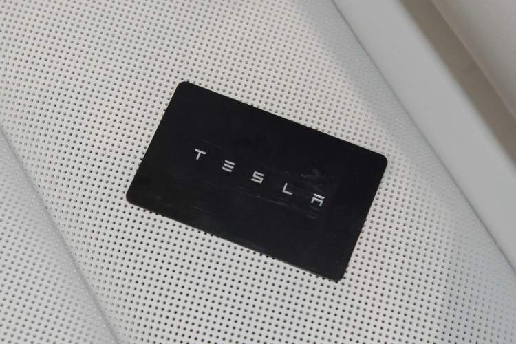 Used Tesla Model Y 2022 Revised Version Long-Range All-Wheel Drive Vehicle Key