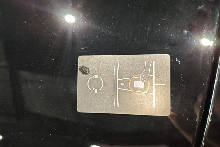 Used Tesla Model Y 2022 Revised Version Rear-Wheel Drive Vehicle Key