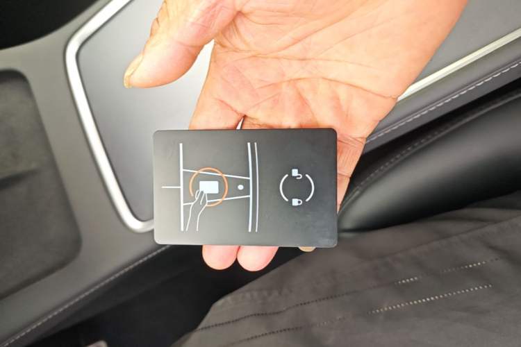 Used Tesla Model Y 2022 Revised Version Rear-Wheel Drive Vehicle Key
