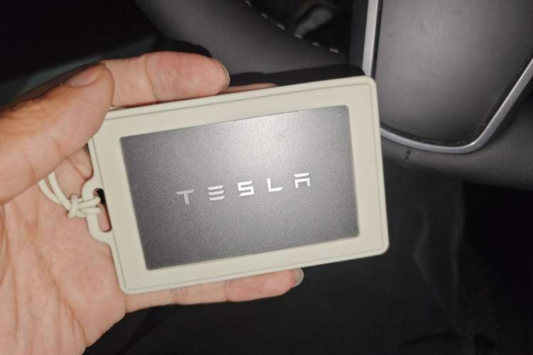 Used Tesla Model Y 2022 Revised Version Rear-Wheel Drive Vehicle Key