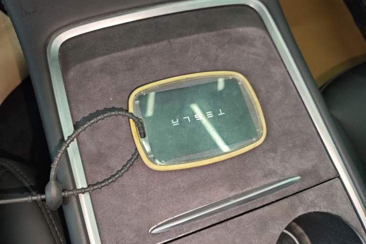 Used Tesla Model Y 2022 Rear-Wheel-Drive Version Vehicle Key