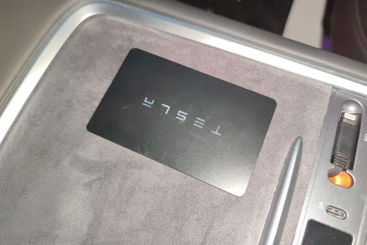 Used Tesla Model Y 2022 Revised Version Rear-Wheel Drive Vehicle Key