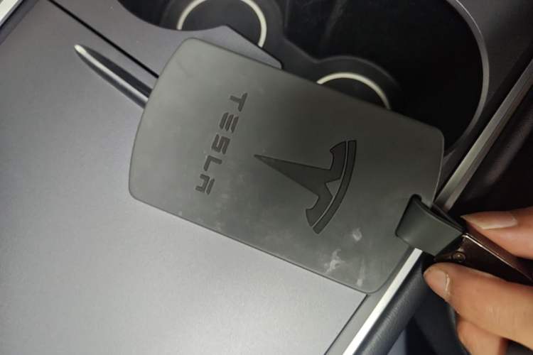 Used Tesla Model Y 2022 Revised Version Rear-Wheel Drive Vehicle Key