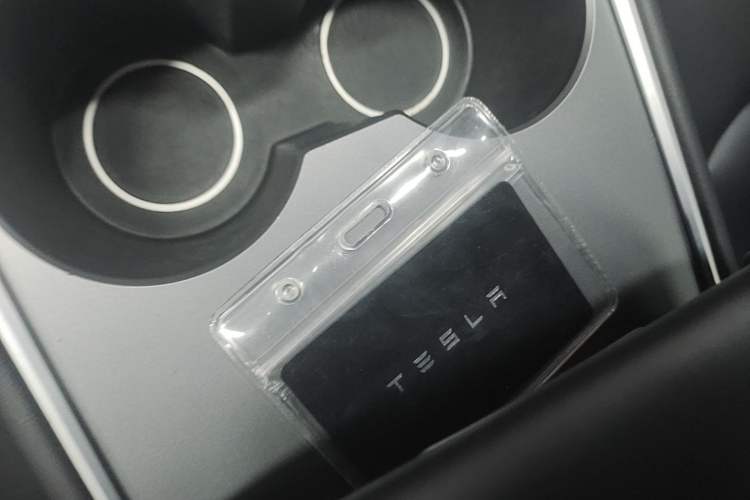 Used Tesla Model Y 2022 Revised Version Rear-Wheel Drive Vehicle Key