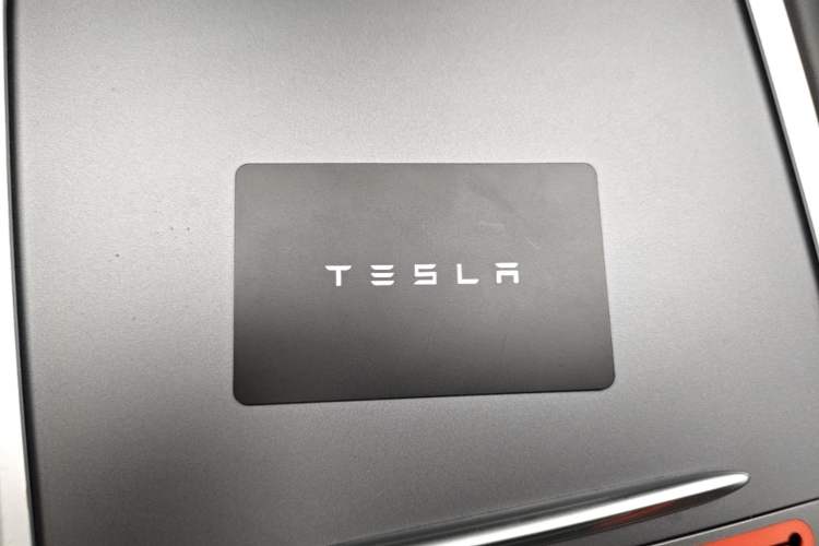 Used Tesla Model Y 2022 Revised Version Rear-Wheel Drive Vehicle Key