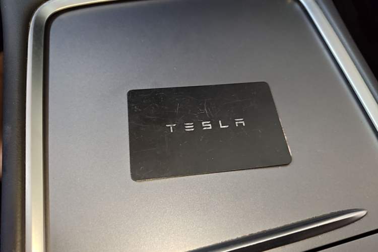 Used Tesla Model Y 2022 Revised Version Rear-Wheel Drive Vehicle Key