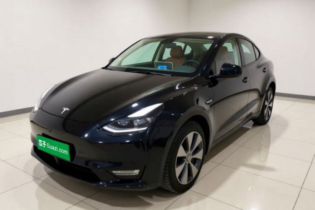 Ojetý Tesla Model Y 2022 Revised Version Long-Range All-Wheel Drive