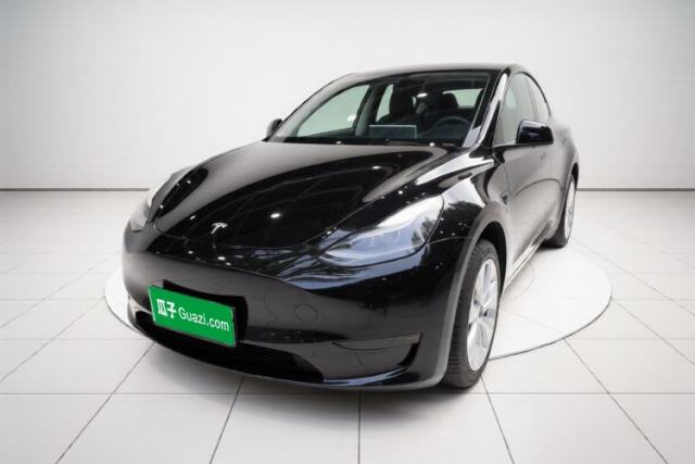 Tesla Model Y 2022 Revised Version Rear-Wheel Drive مستعملة