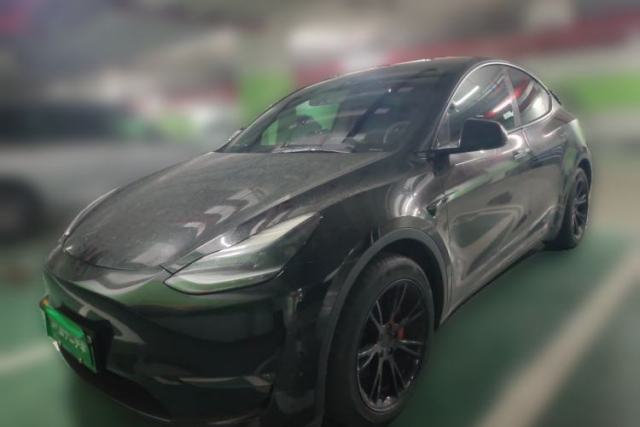 Used Tesla Model Y 2022 Long-Range All-Wheel-Drive Version